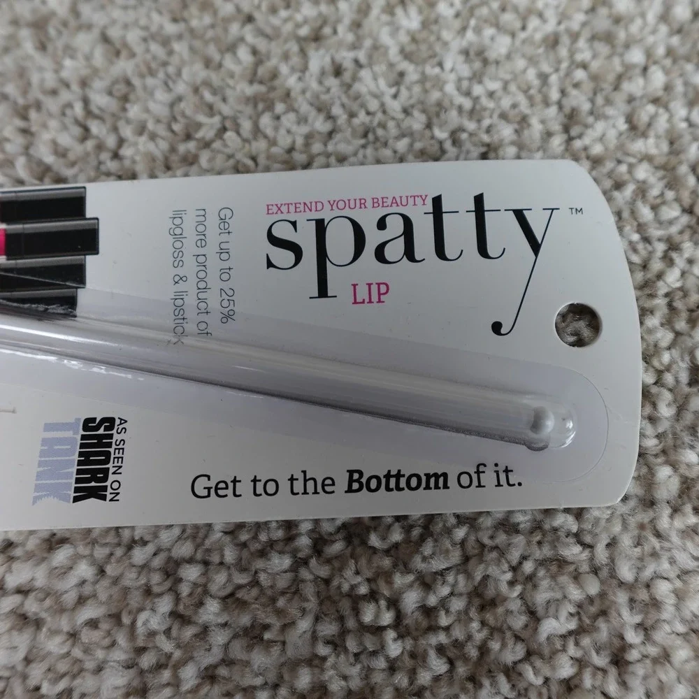 Spatty Lip Makeup Tool Extend Beauty Product Lip Gloss Lipstick Saver